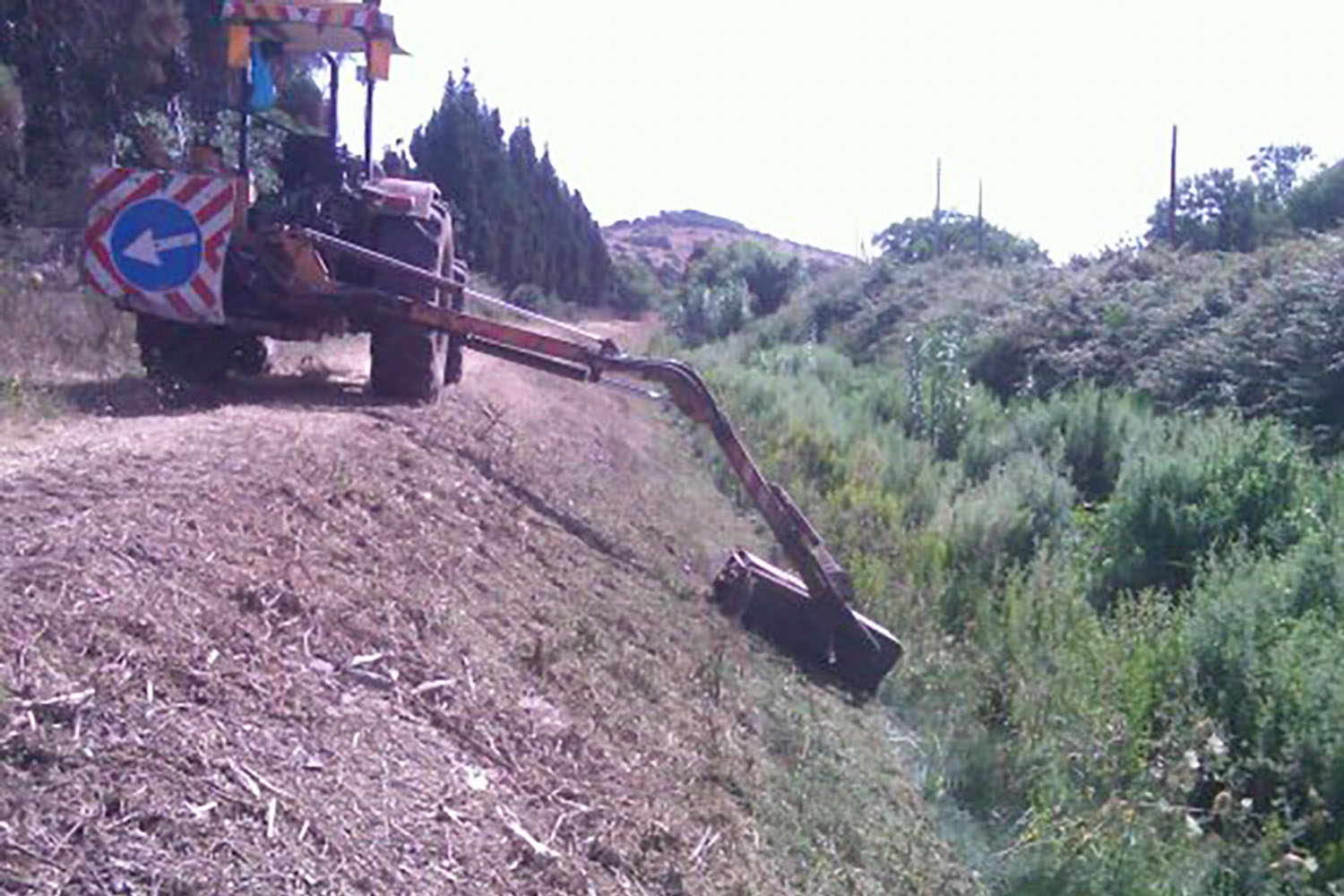 lavori-triciatura-fiumi-Nuxis-04