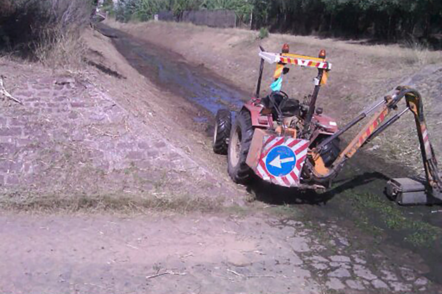 lavori-triciatura-fiumi-Nuxis-05